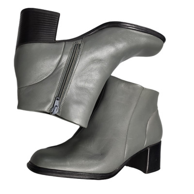 White Mountain Fairchild Ankle Boots Women 9.5M Gray Leather Square Toe Side Zip