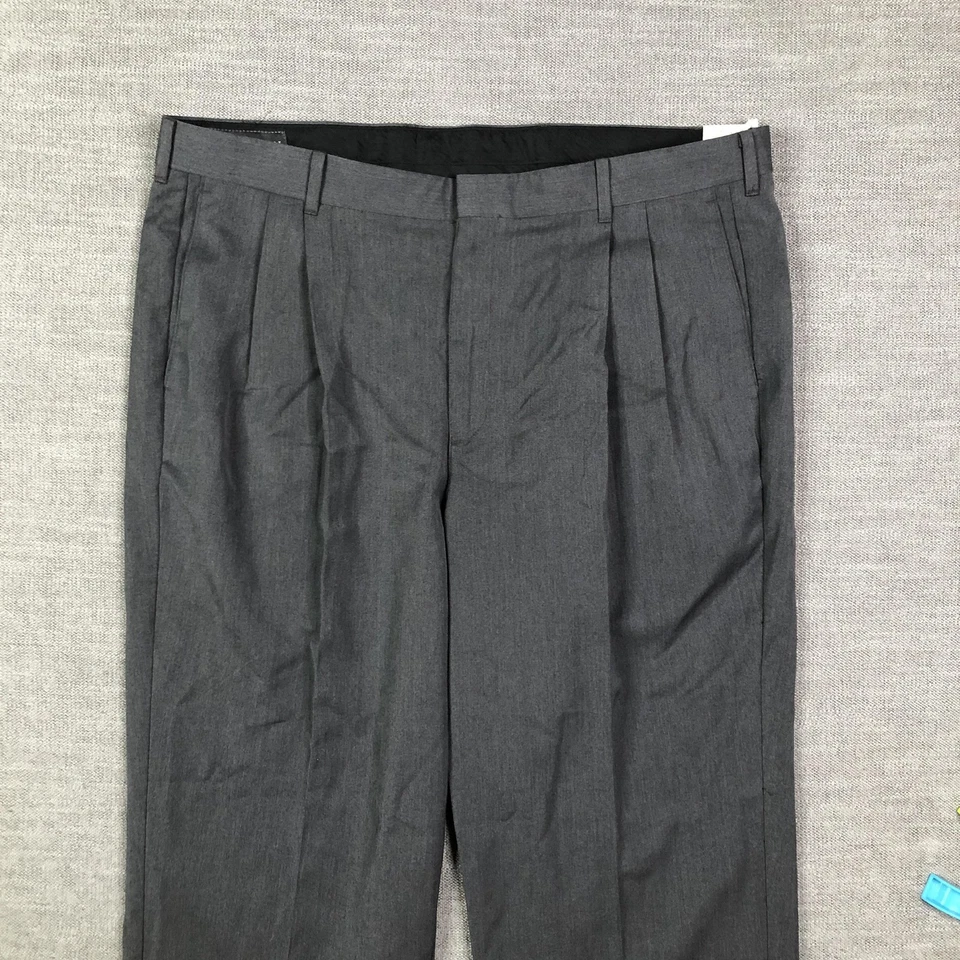 Covington Essential Pants Mens 44x30 Pleated Front Classic Fit Wrinkle Resistant - Image 4 of 4