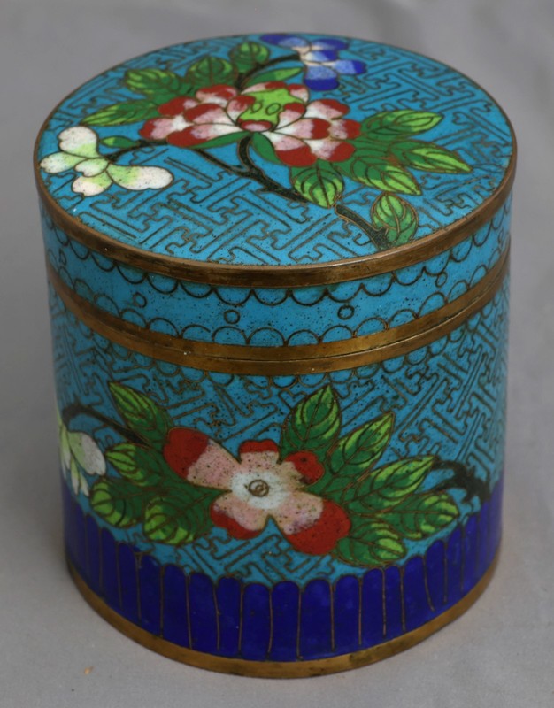 Chinese Qing Cloisonne Lidded Tea Canister Caddy Jar Humidor Leiwen Flowers Blue