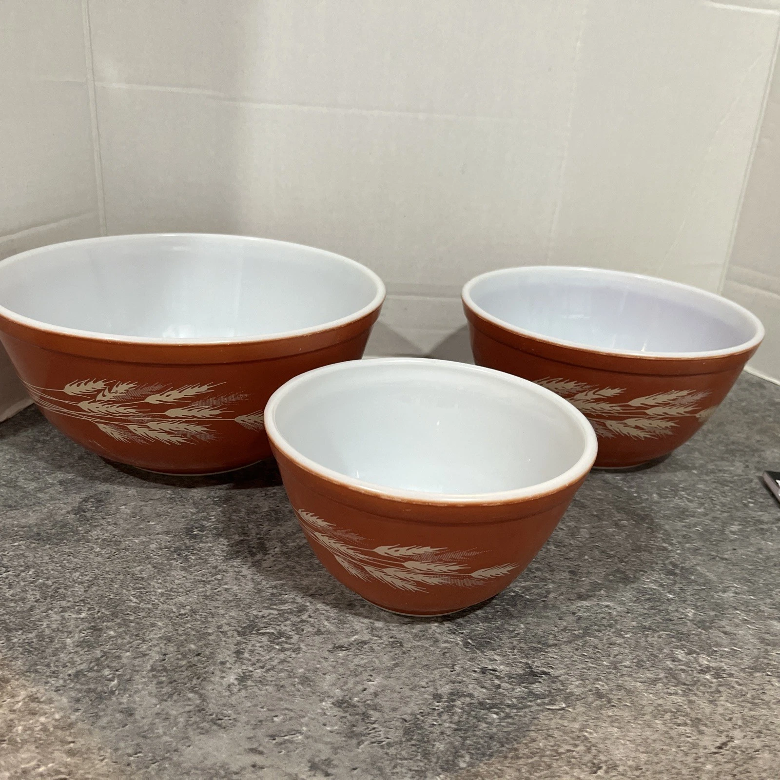 Vintage Pyrex AUTUMN HARVEST WHEAT Mixing Bowls - Set of 3- 401, 402, 403