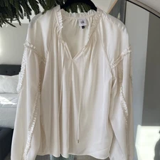 Cabi Fall 2025 Chloe  Blouses Size Small NWOT
