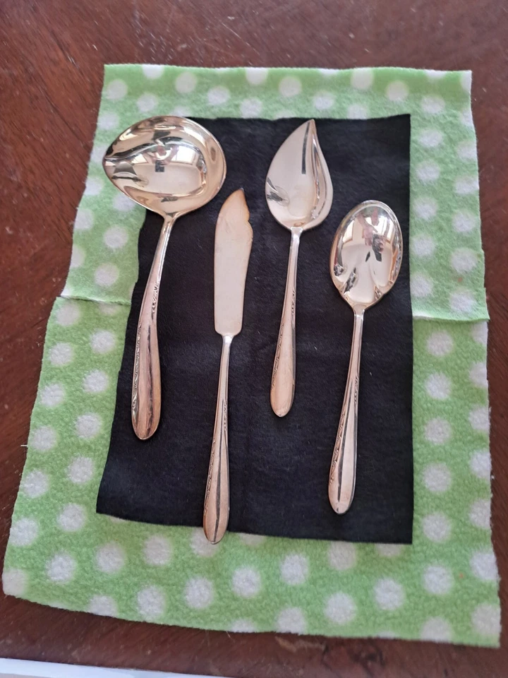 Reed & Barton Silverware Gravy Ladle, Jelly Server, Butter Knife, Serving Spoon - Image 2 of 4
