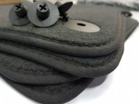 Premium FußMatten Set FüR Vw Golf Iv Bj.1997-2005 Velours + 4 Schrauben