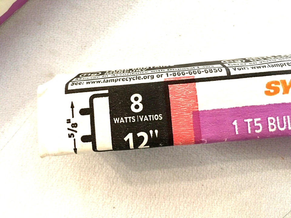 Sylvania T5 12” Floressent Bulbs & Damar T5 12” - Image 3 of 4