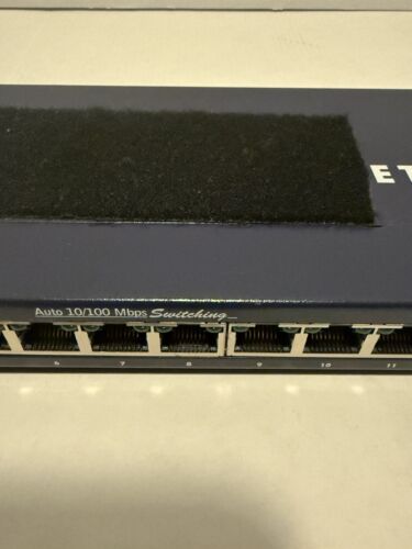 Netgear Ethernet Switch FS116P ProSafe 16 Port 10/100 Switch w/PoE+Power Supply - Picture 4 of 7