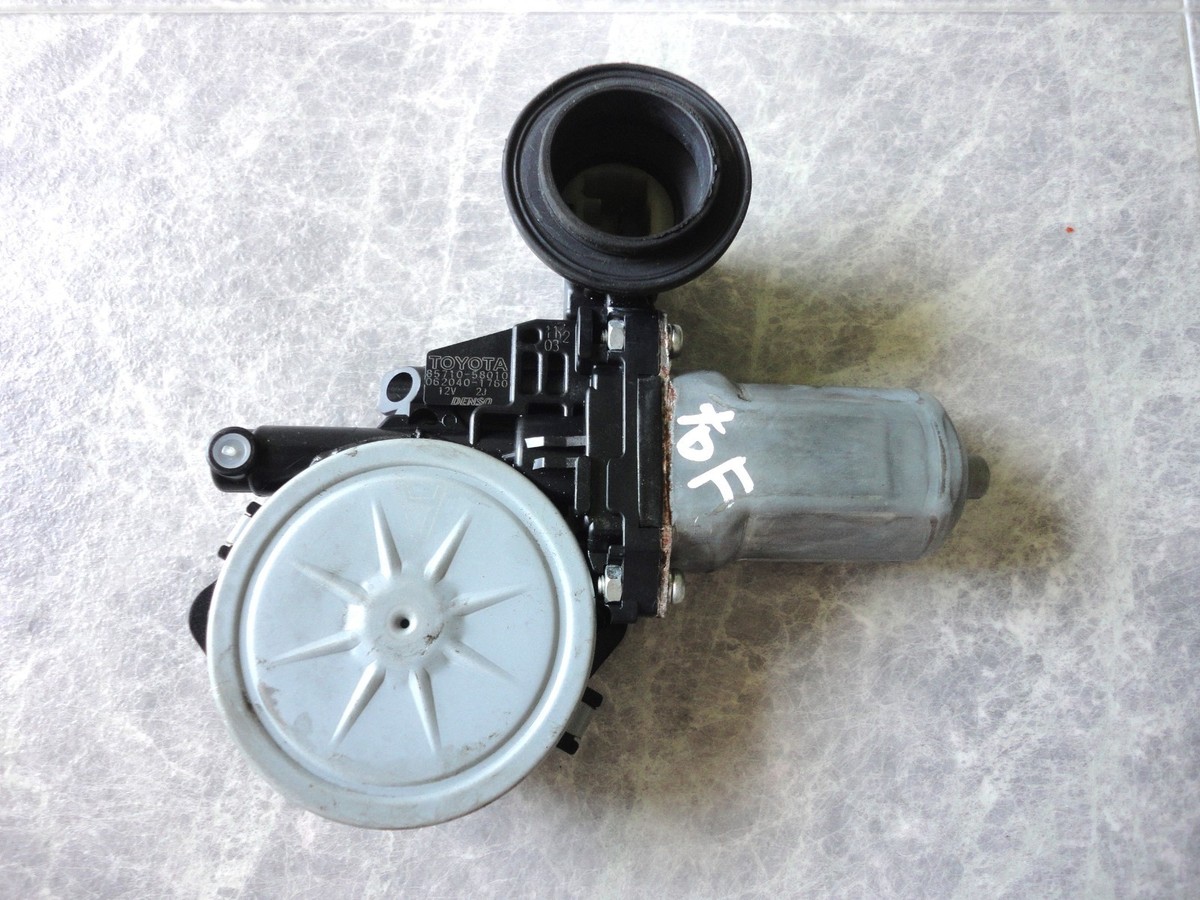LU goのみ TOYOTA CROWN GRS180 Genuine Power Window Regulator Motor Front