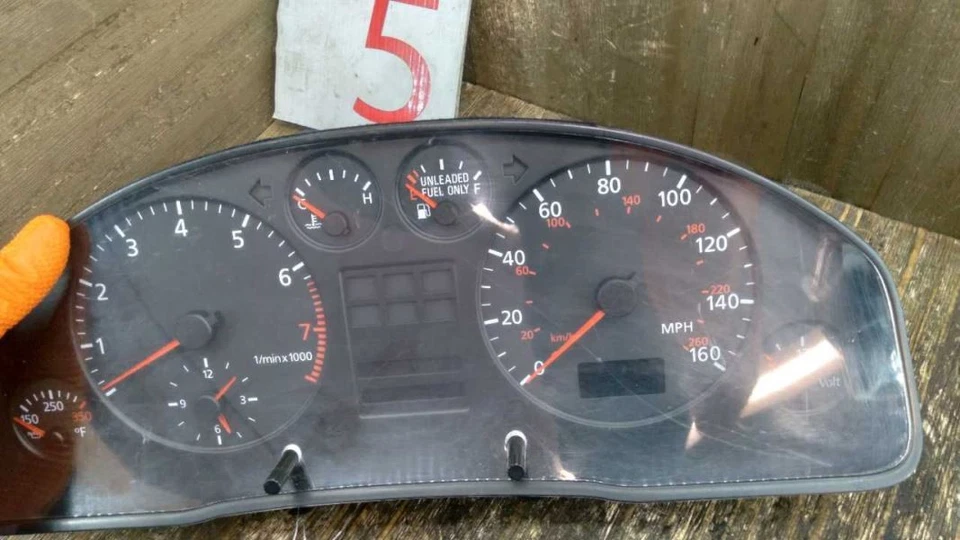 AUDI A4 1999 VELOCÍMETRO CUADRO DE INSTRUMENTOS CON TACÓMETRO 8D0919911X Foto 3 de 4