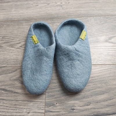 Worzl gefilzte Wolle Hausschuhe Damen Gr. UK 4/5 hellblau neu ohne Etikett