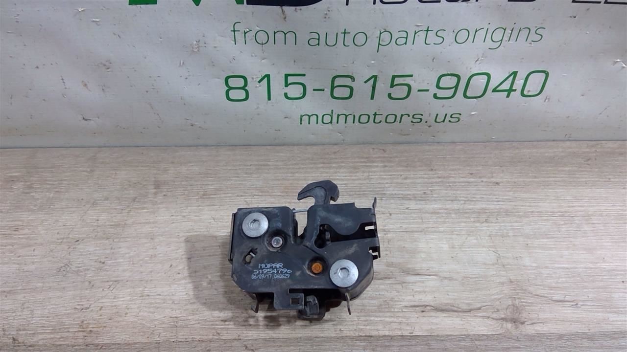 2016-2019 JEEP RENEGADE FRONT HOOD LOCK OEM 51954796