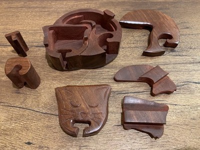 Wood Cat Puzzle Box. Hidden Compartments, Made out of solid wood. A1 