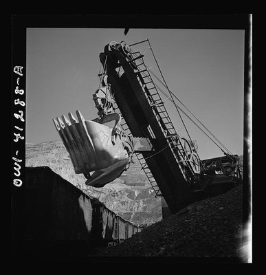 Bingham Canyon Utah 1942 Utah Copper Company Power Shovel Loading Ore