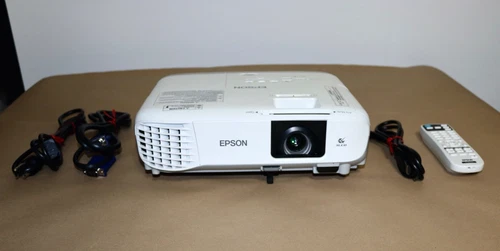 Epson PowerLite 109W 3LCD WXGA Projector 4000Lumens . Only  350-571 Hours used