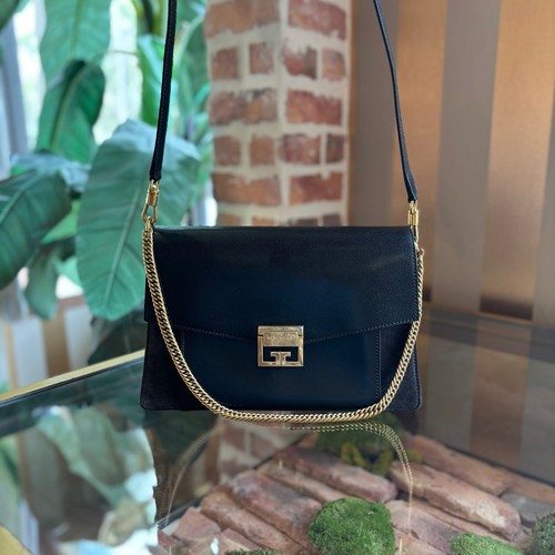GIVENCHY GV3 Black Leather Shoulder Bag