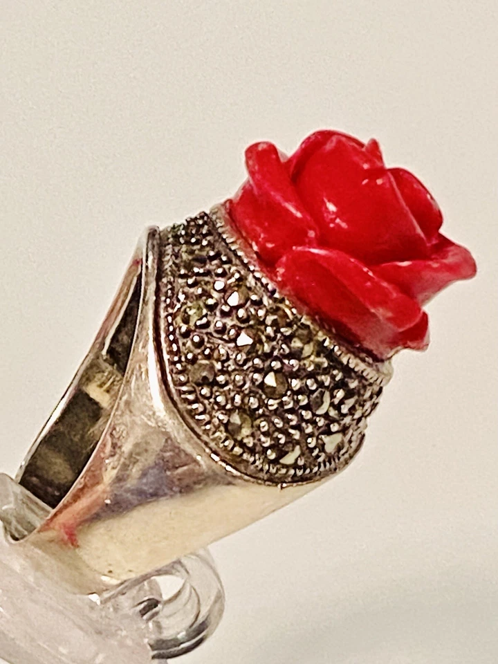 DECLARACIÓN🌹ROSA~MARCASITA~ANILLO CORAL SINTÉTICO TALLA 8,5~PLATA ESTERLINA 925~12 GRAMOS Foto 3 de 4