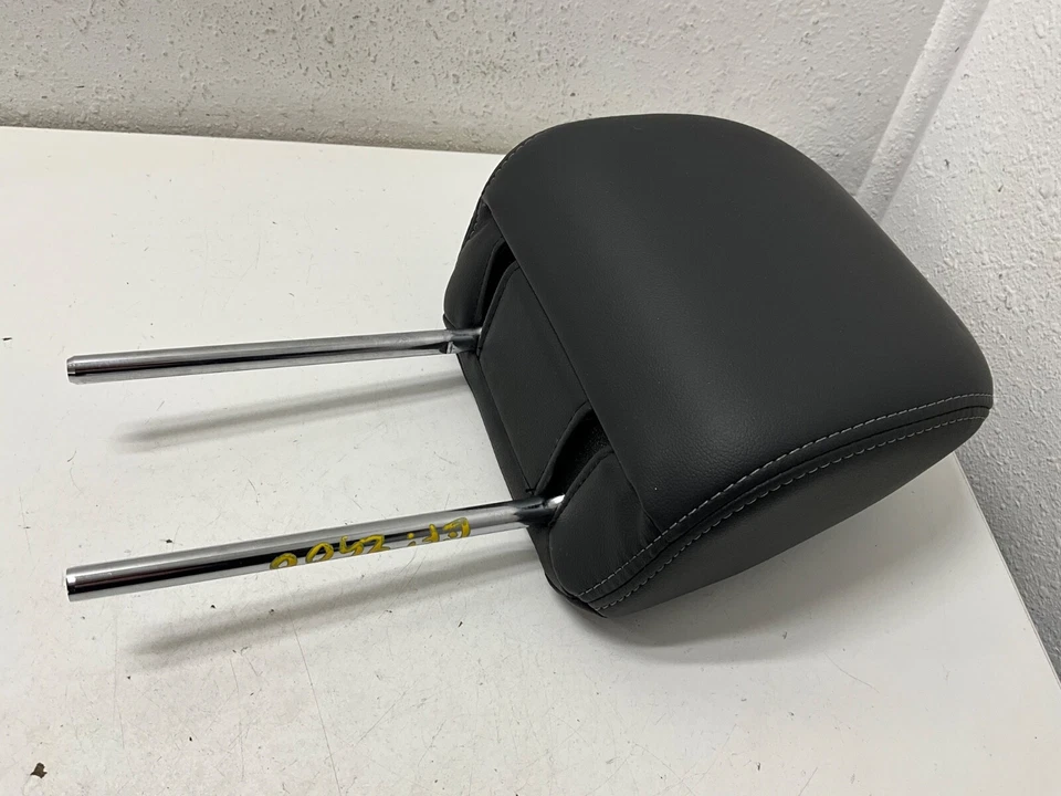 Subaru Outback 2016 reposacabezas delantero izquierdo cuero negro OEM Foto 4 de 4