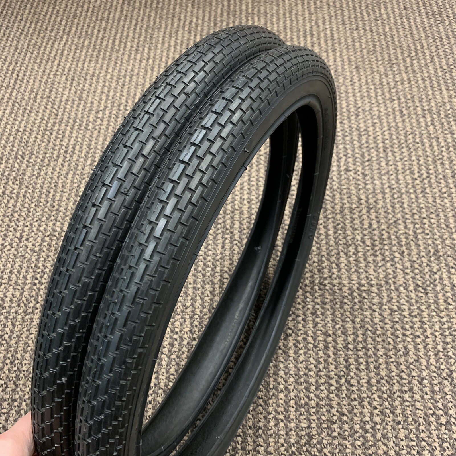 roadmaster bike tires