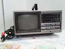 Vintage General Electric Portable 5" VHF/UHF TV FM/AM Radio no. 7-7150B