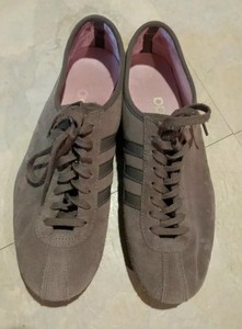 tenis antigo de camurça