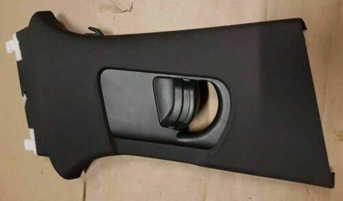 AUDI A3 S3 RS3 8V 2013-19 SALOON RIGHT SIDE B PILLAR BLACK COVER TRIM 8V5867244A - Picture 1 of 3