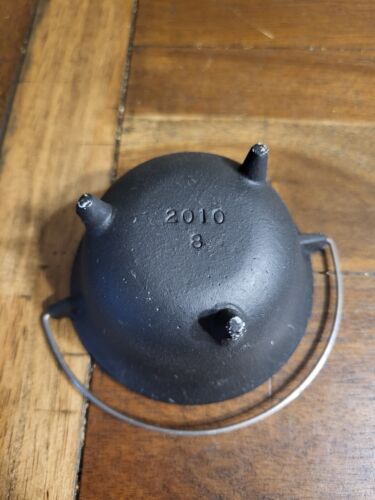 CAST IRON Pot"McCLURE BEAN SOUP" Miniature KETTLE, Vintage - Picture 2 of 4