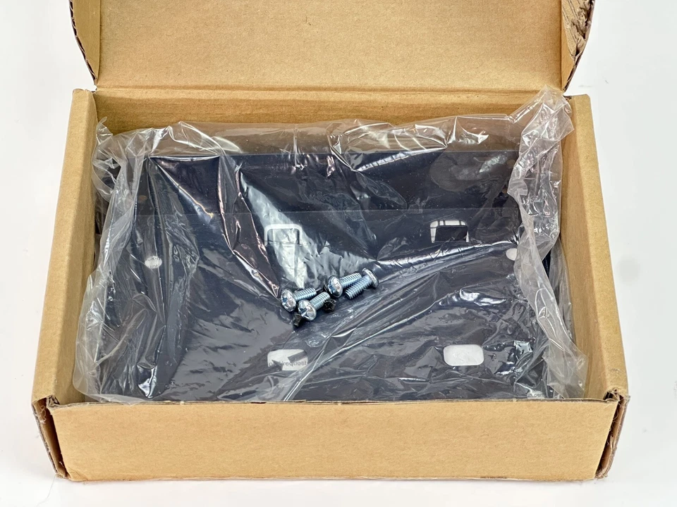 Juniper Networks SRX220-RMK Rack Mount Kit 19" PSU Tray ONLY - Image 3 of 3