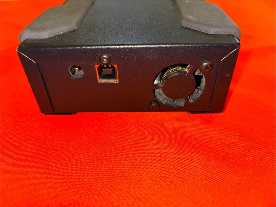 Hewlett Packard Enterprise HPE RDX 1000e External Removable Disk Backup System - Image 3 of 3