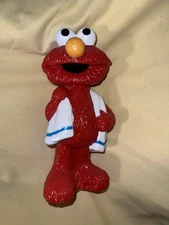 1994 Sesame Street Elmo Character 8.75" Plastic Bubble Bath Container (Empty)