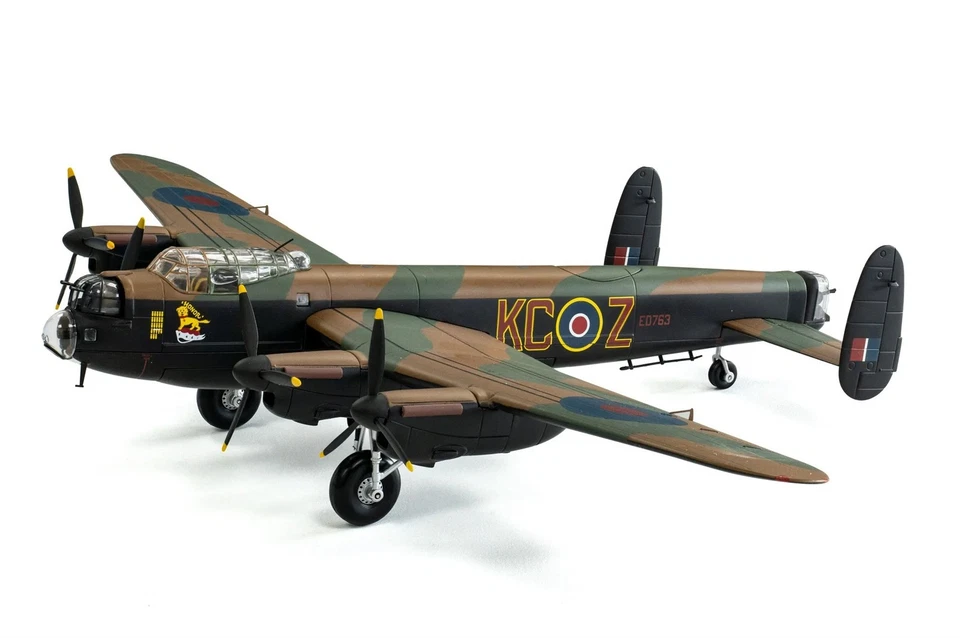 Corgi 1:72 Lancaster B.Mk III No.617 Dambusters Sqn ED763 Honor AA32629 - Image 3 of 4