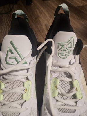 Nike Giannis Immortality 2 Men's Basketball Shoes White Black Green US 10.5 