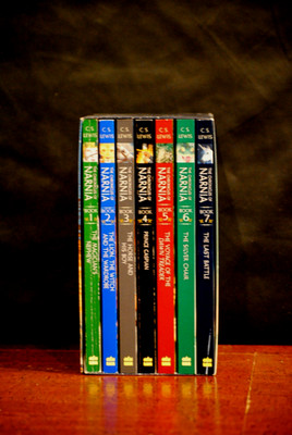 Box Set THE CHRONICLES of NARNIA Complete Vol 1-7 CS LEWIS Paperback 2007
