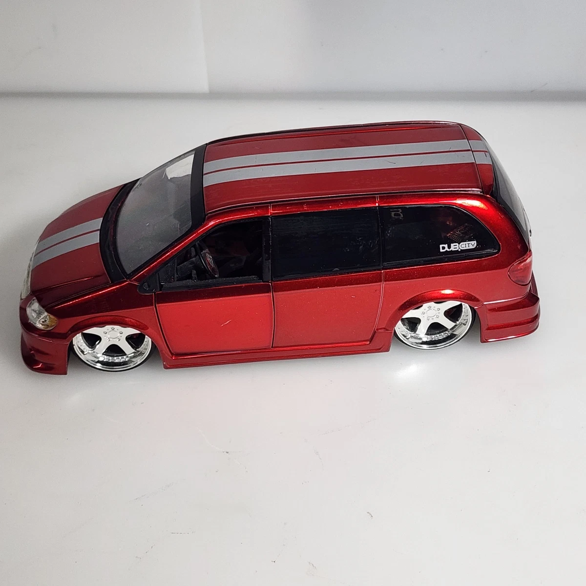 Preços baixos em Jada Toys Chrysler 1:24 Veículos de brinquedo e