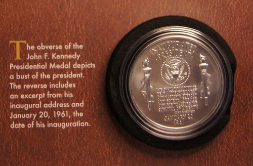 Juego de monedas y crónicas John F Kennedy 2015 como nuevo de Estados Unidos OGP/COA con folleto - Imagen 7 de 8