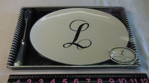 New in Box MUDPIE Monogrammed Initial "L" Ceramic Cheese Tray & Spreader Knife - Picture 2 of 6