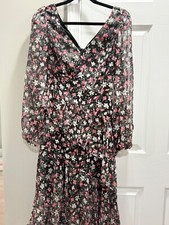 ASTR The Label Fairfax Dress Floral V- Neck Extra Small midi