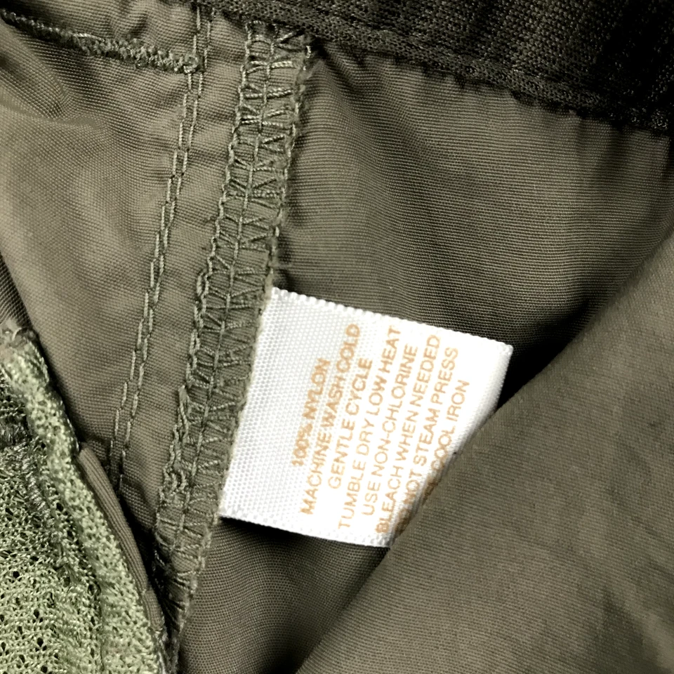 Pantalones deportivos Eastern Mountain para mujer 6 regulares verdes de nailon patas extraíbles carga Foto 4 de 4