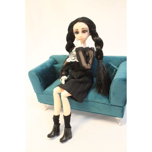 Custom Wednesday Addams Repaint Puppe EICHE - Bild 5 von 11