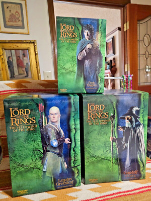 3 LORD OF THE RINGS FIGURES GANDALF FRODO LEGOLAS SIDESHOW WETA NIB ...