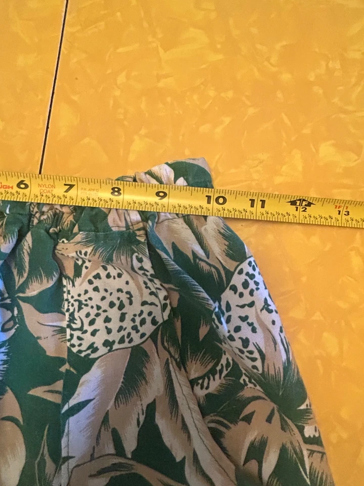 VTG 80s 90s Jungle Tiger Print Green Womens Shorts Size Small - Image 2 of 4