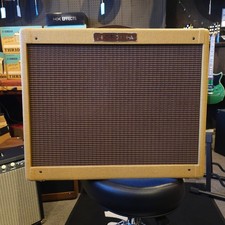 Used Victoria 35210 T Tweed Classic 2x10 Electric Guitar Amplifier
