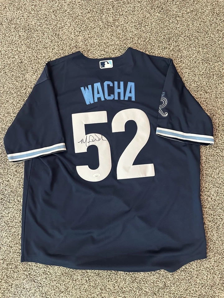 Camiseta firmada por Michael Wacha de los Reales de Kansas City autenticación de la JSA Foto 2 de 4