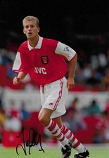 IAN SELLEY SIGNED ARSENAL 12 X 8 INCH HOME KIT PHOTO