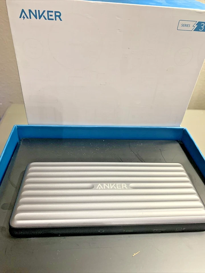 Estación de Acoplamiento Anker USB C, PowerExpand 9 en 1 PD Dock Serie 3 60W Carga Foto 2 de 4