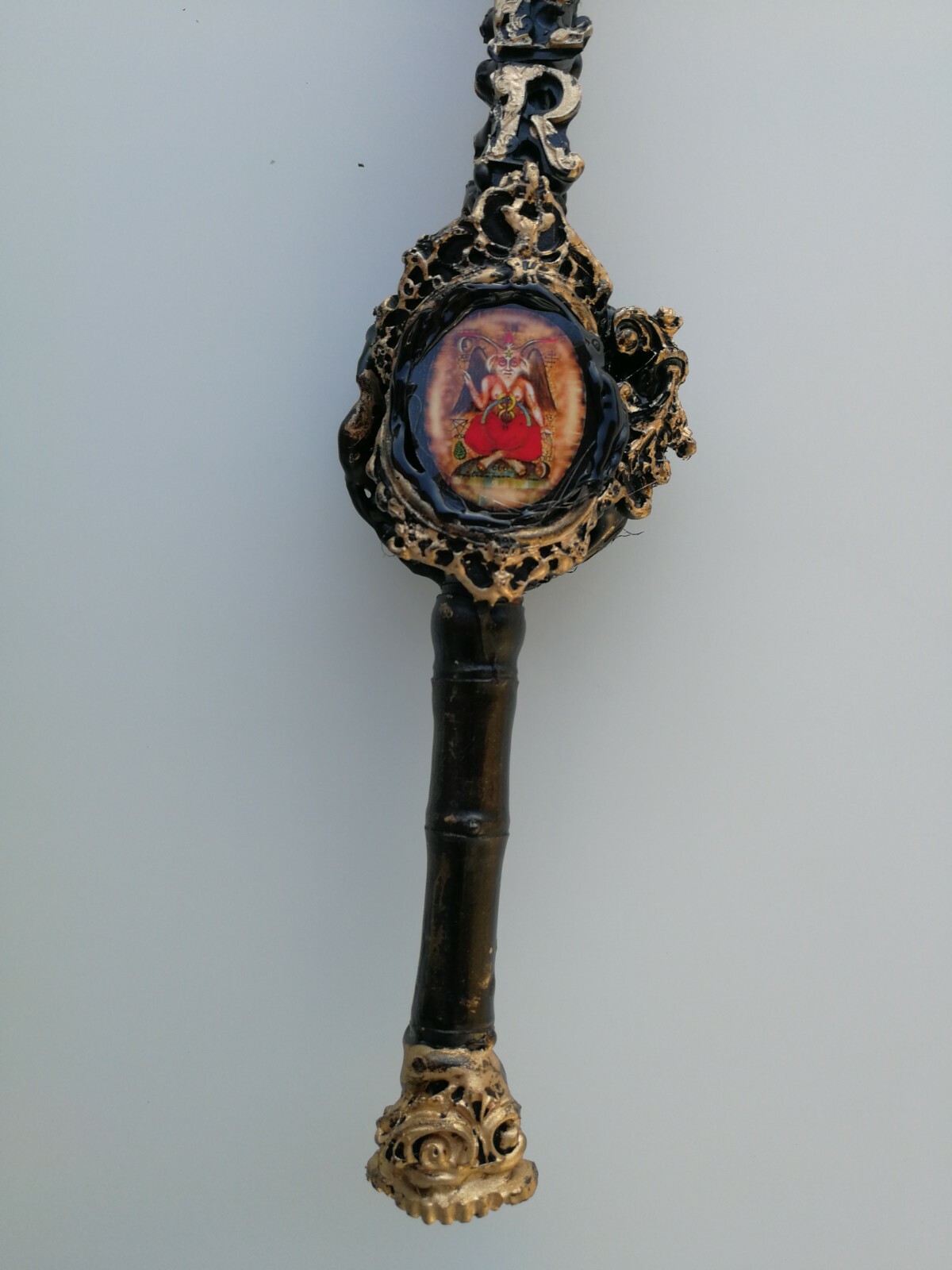Picture 5 of 24