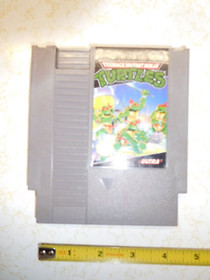 Vintage 1985 NES-V2-USA Ultra TMNT Teenage Mutant Ninja Turtles Video Game
