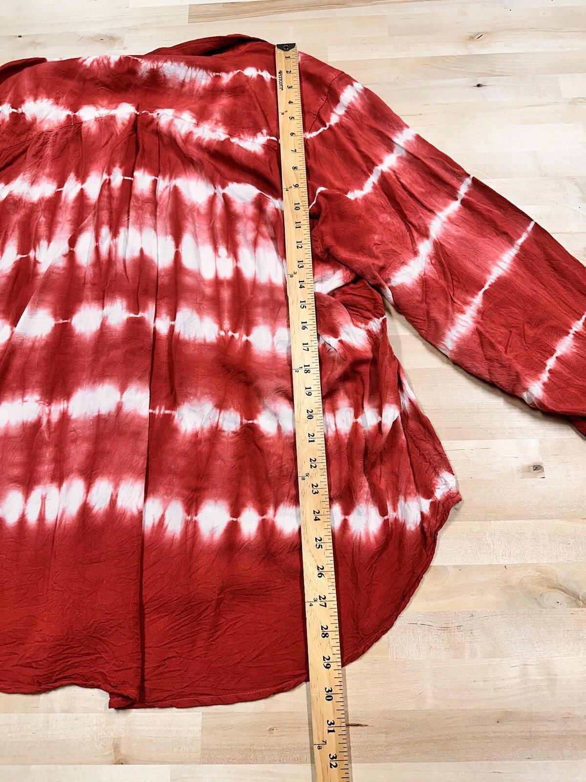 Torrid Red Tie-Dye Button Down Collared Blouse Bo… - image 8