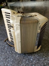LA TOSCA GRETSCH BOLERO ACCORDION. Made in Italty 66466 PRICE REDUCED 