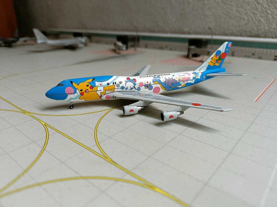 Big Bird Boeing 747-400 ANA Pocket Monsters - Rare - 1:500 - Immagine 4 di 4