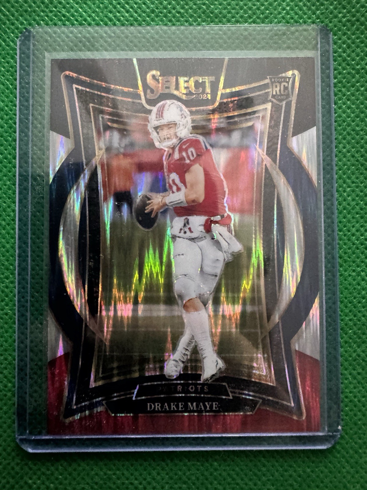 2024 Panini Select - Concourse Drake Maye #27 Black & Red Shock Rc Patriots