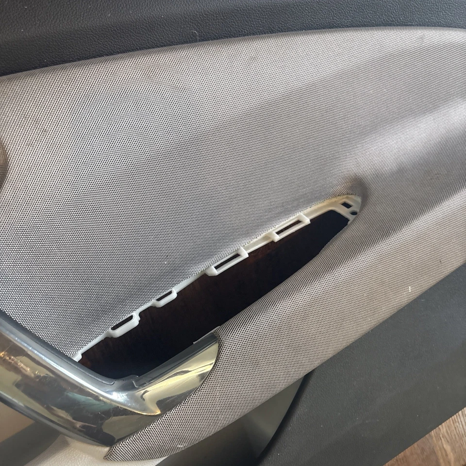 Panel de moldura interior de puerta para pasajero delantero derecho Honda CR-Z 2011-2016 negro gris Foto 4 de 4