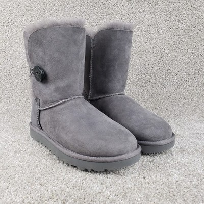 UGG Boots Womens 7 Classic Bailey Boot With Button Gray Sheepskin New